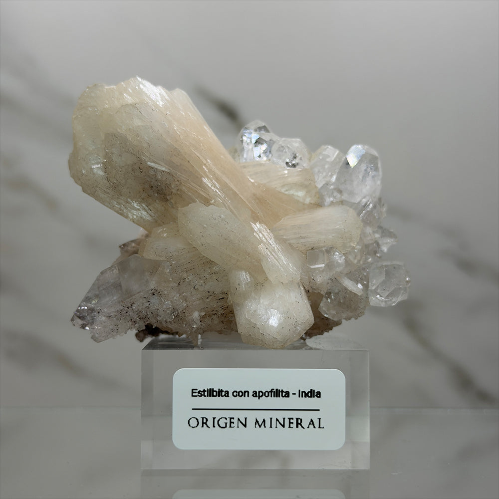 Estilbita con apofilita