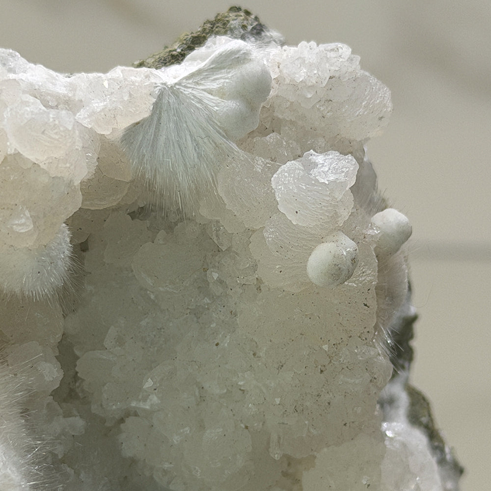 Okenita con prehnita