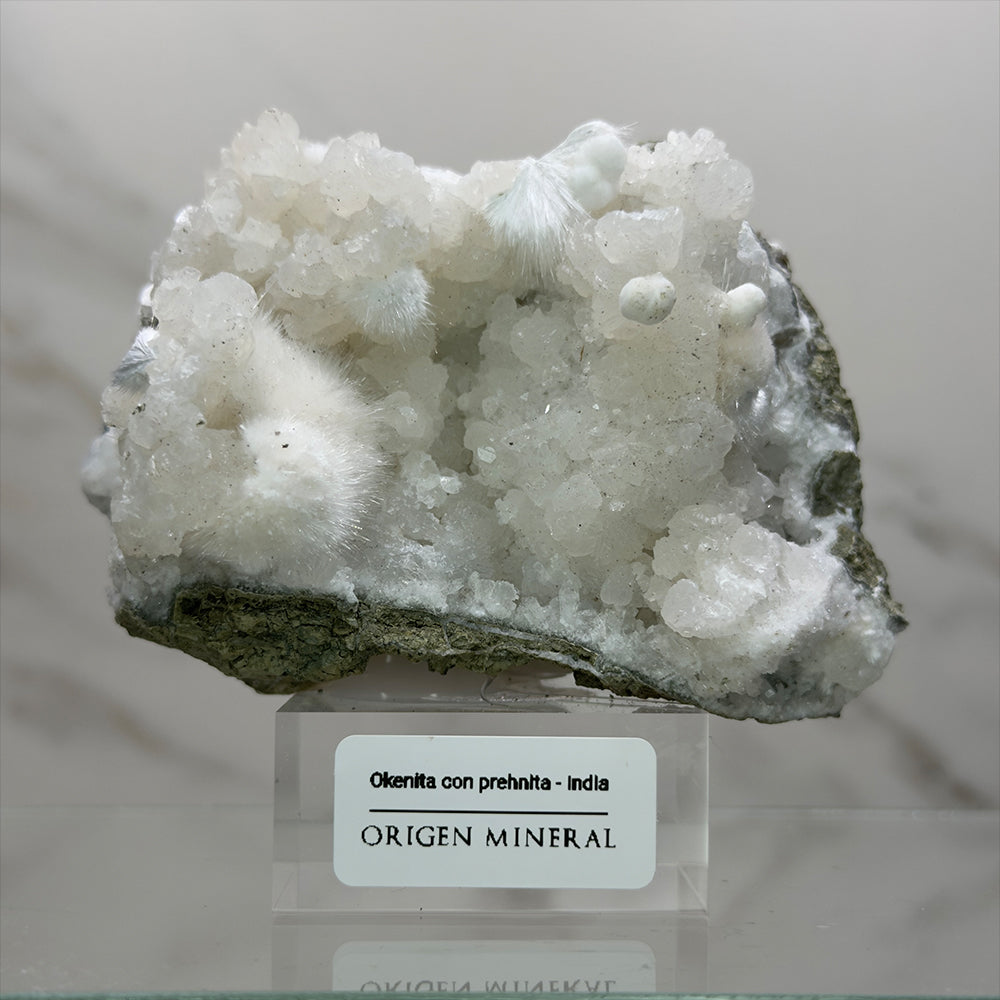 Okenita con prehnita