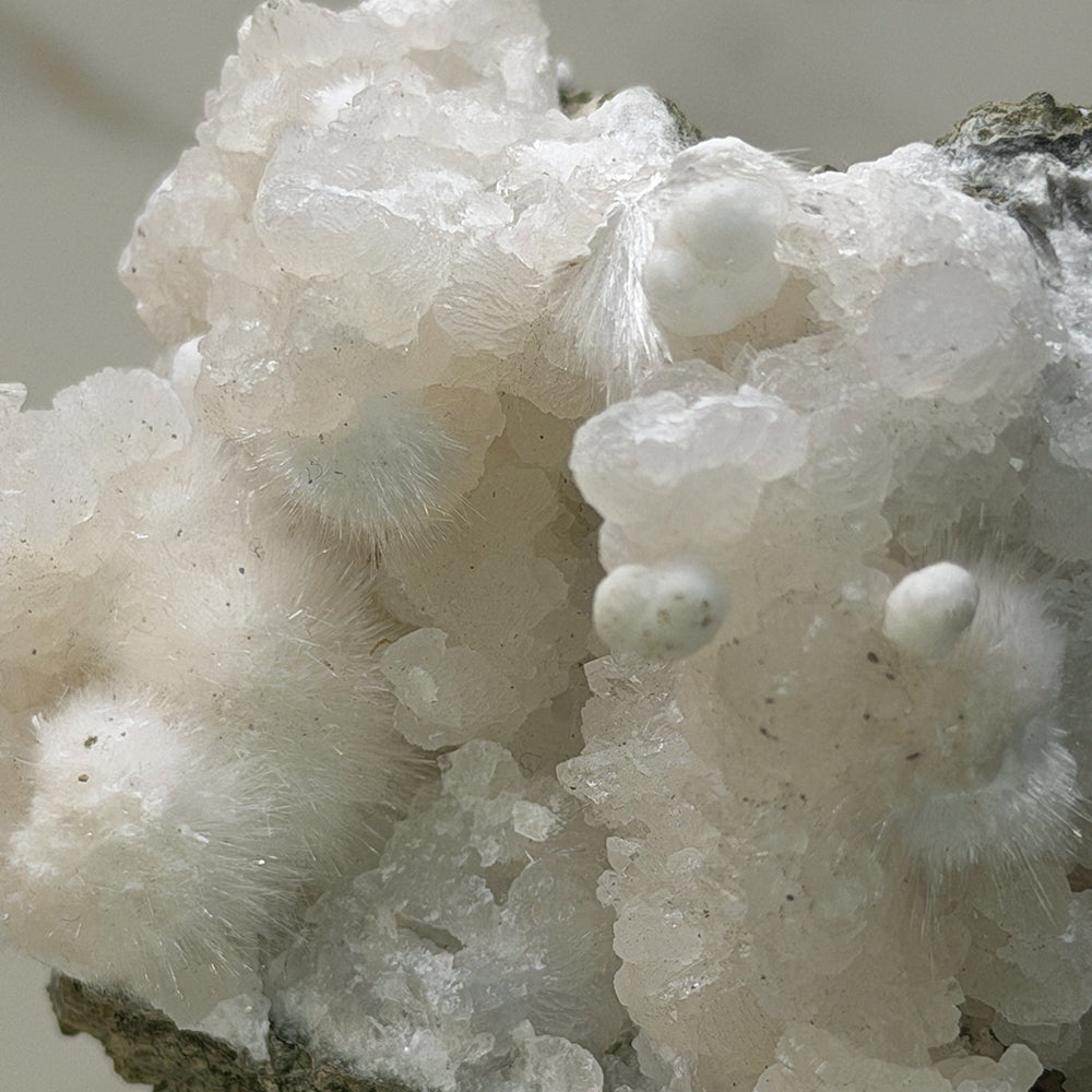 Okenita con prehnita