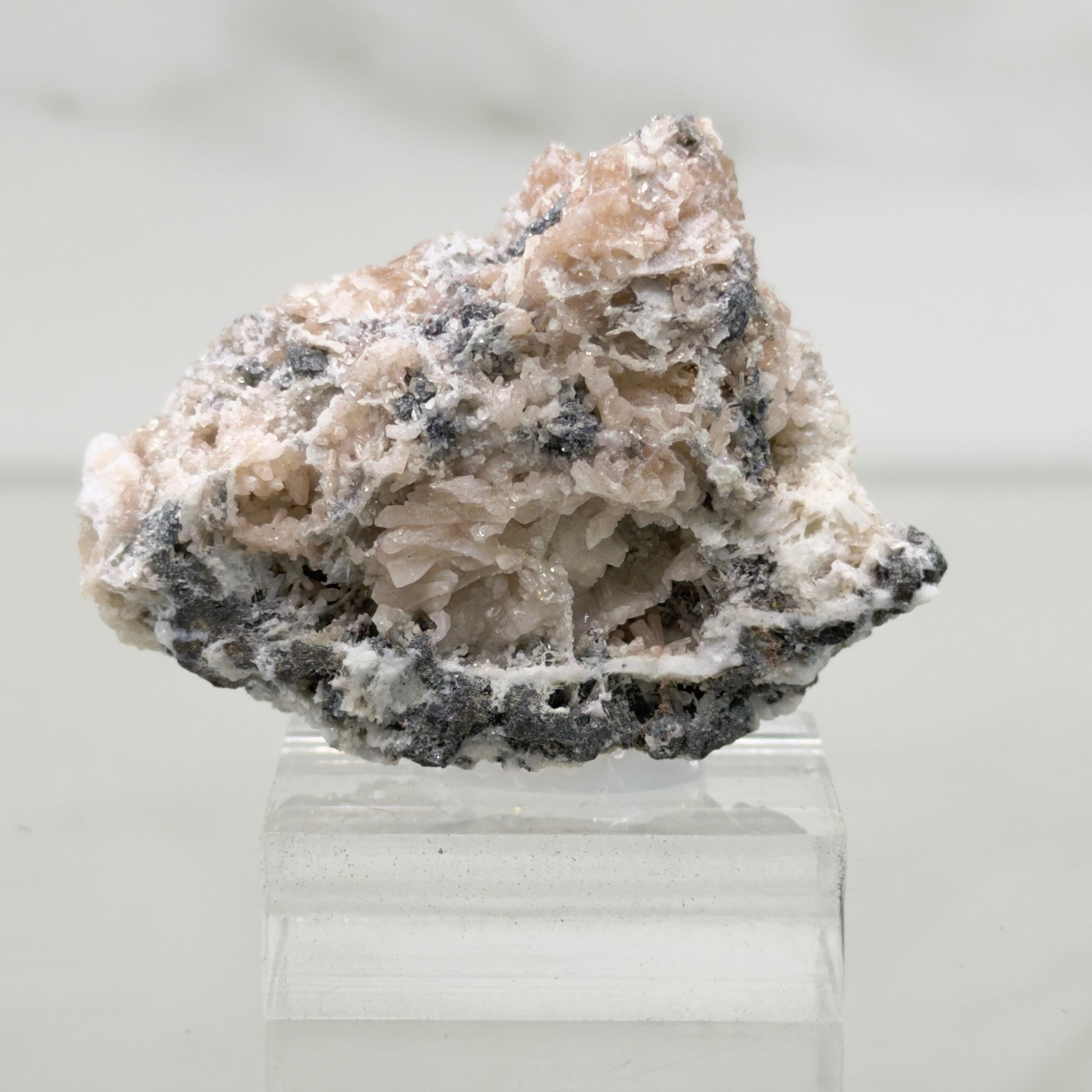 Piromorfita rosa